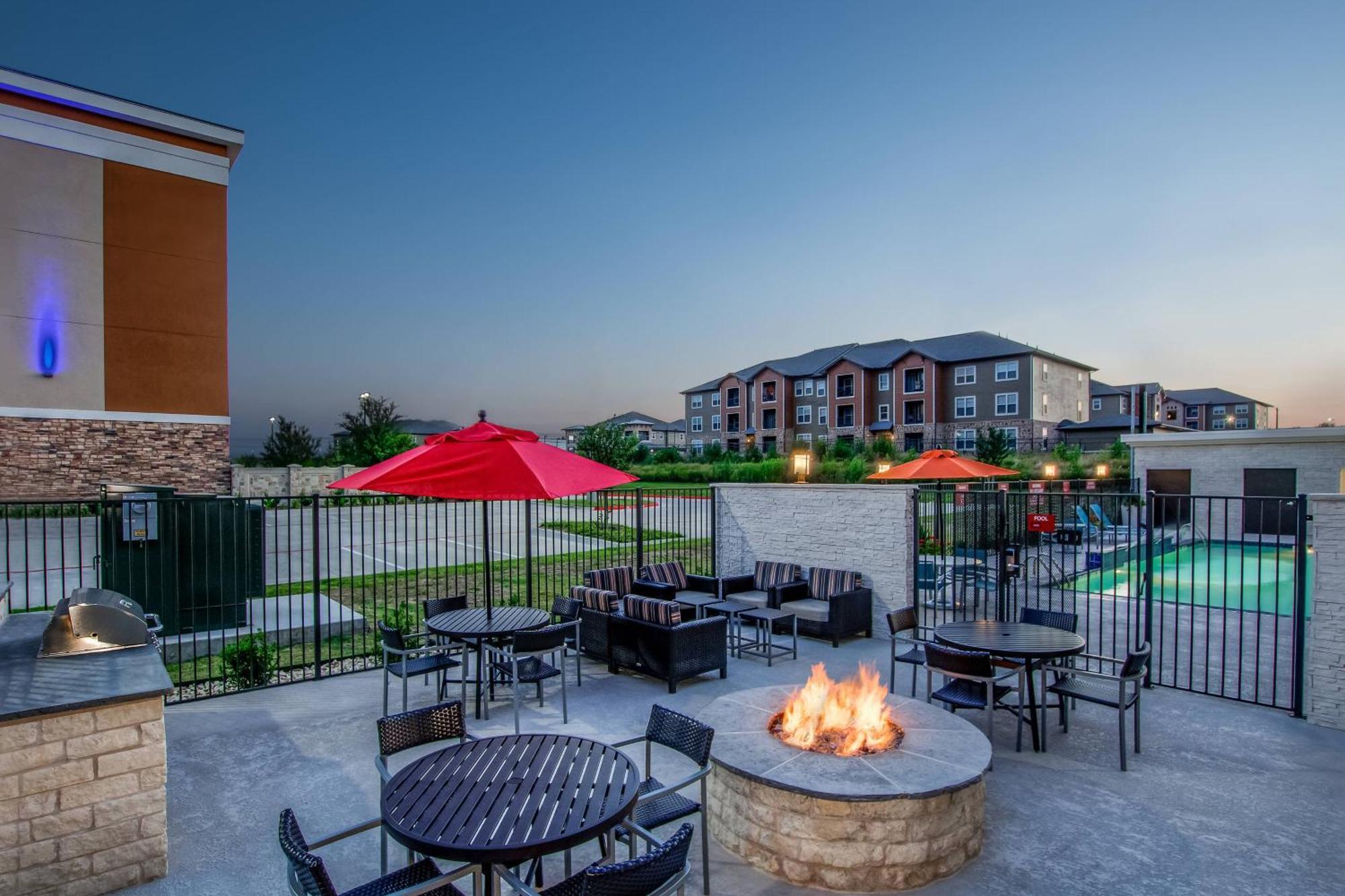 Towneplace Suites By Marriott Waco South Екстер'єр фото